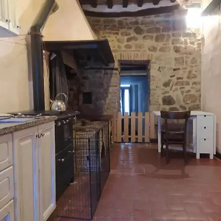Apartment Casa Contadina In Borgo Medievale, Tuscany