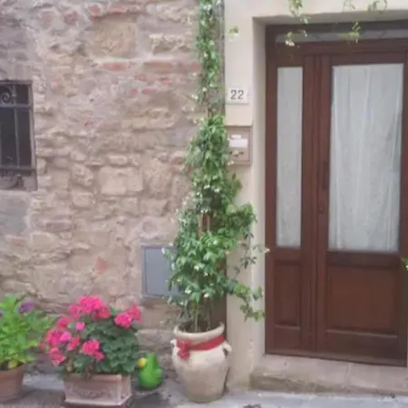 Casa Contadina In Borgo Medievale, Tuscany Apartment Monteguidi