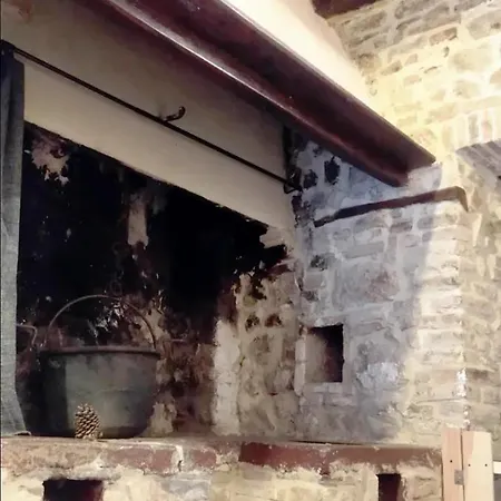 Casa Contadina In Borgo Medievale, Tuscany * Monteguidi